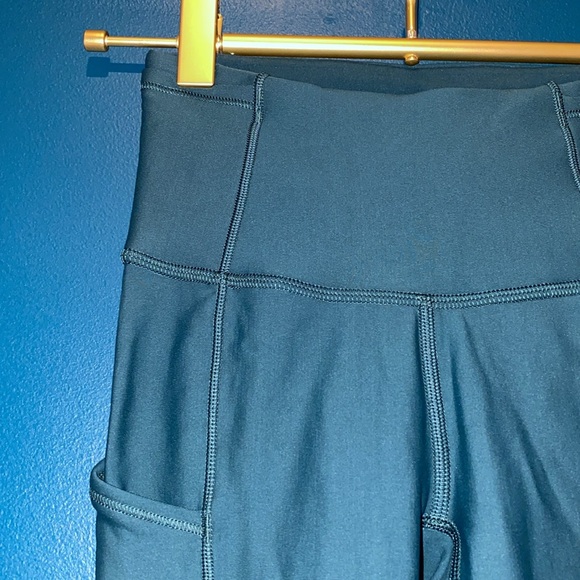 NWT Lululemon Fast and Free High-Rise Fleece Tight 28" in Green Jasper, Size 0 - Picture 4 of 10